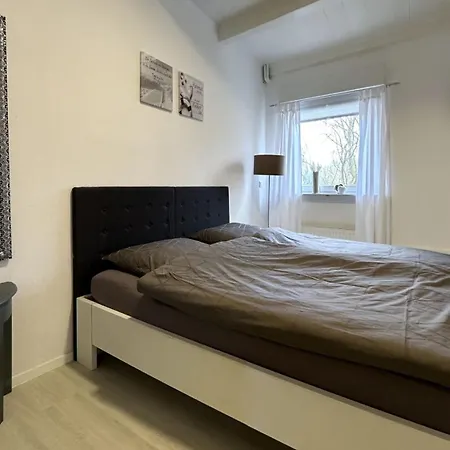 Huus An`t Dörpsdiek Semesterbostad