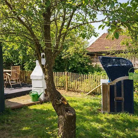 Semesterbostad Huus An`t Dörpsdiek *